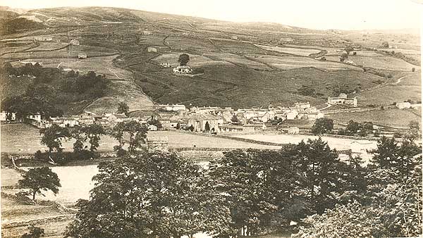 Gunnerside from the south  ©Lilywhite of Sowerby Bridge (GSD 6) 