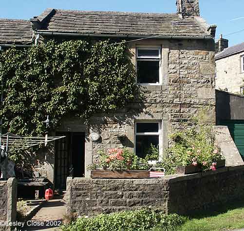 Burnside in Gunnerside Village &copy;Lesley Close 2002