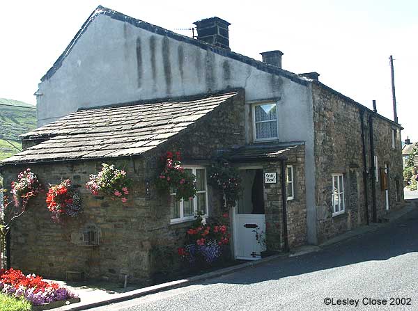Croft View in Gunnerside Village &copy;Lesley Close 2002
