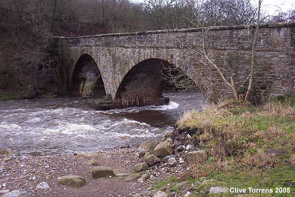 Gunnerside Bridge 2005 &copy;Clive Torrens 